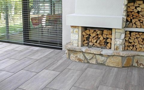 Keramischer Belag in Holzoptik